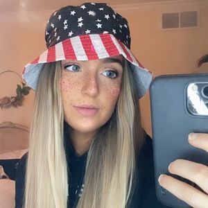 ✨ American Flag Bucket Hat ✨